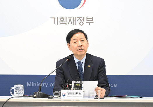 구윤철 "AI 거품론은 LLM 기반…韓은 피지컬 AI로 거품 아냐"