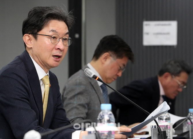 [포토] 이억원 위원장, 여신전문금융업권 CEO 간담회