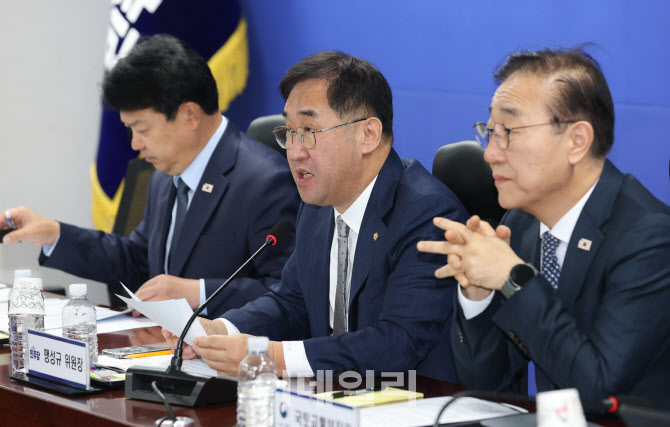 [포토]'발언하는 맹성규 위원장'