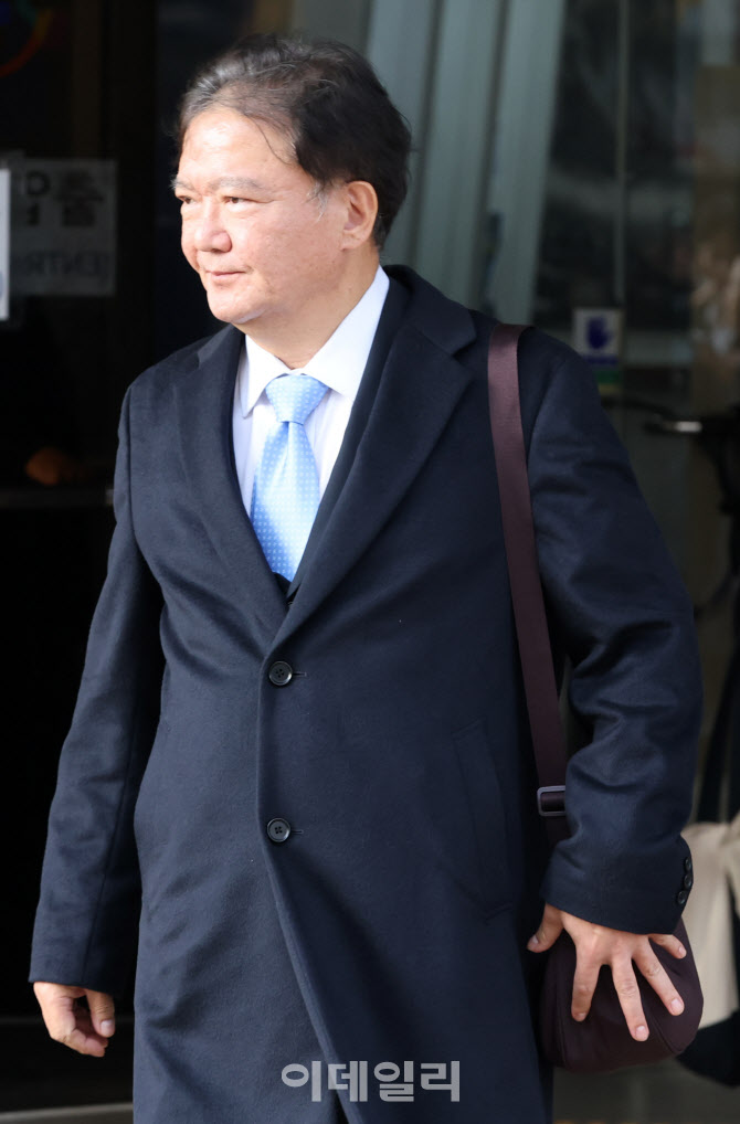 [포토]국회 패스트트랙 충돌' 1심 선고 공판 마친 민경욱 전 의원