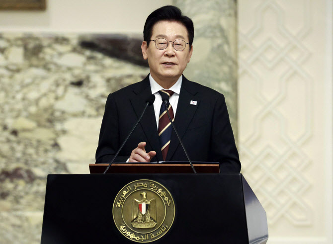 李대통령, 오늘 G20 정상회의 참석차 남아공行