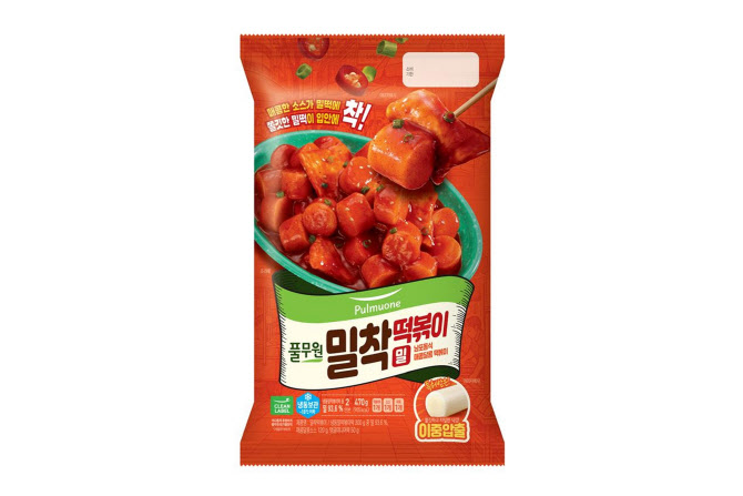 풀무원, 쫄깃한 밀떡이 입에 착 ‘밀착 떡볶이’ 출시