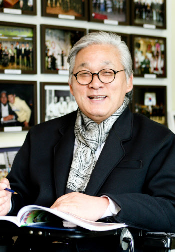 HD현대1%나눔재단,  HD현대아너상 대상에 ‘정덕환’ 씨 선정
