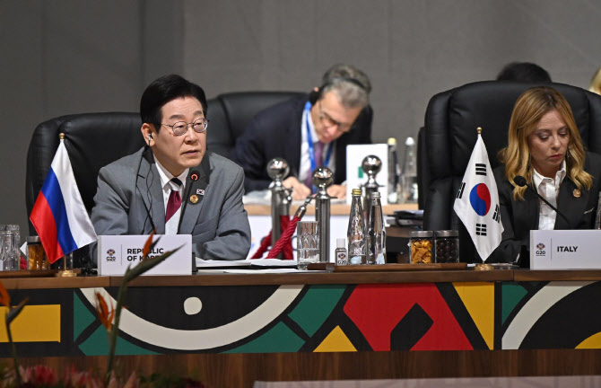 李대통령, G20서 日총리·中 국무원 총리와 회동
