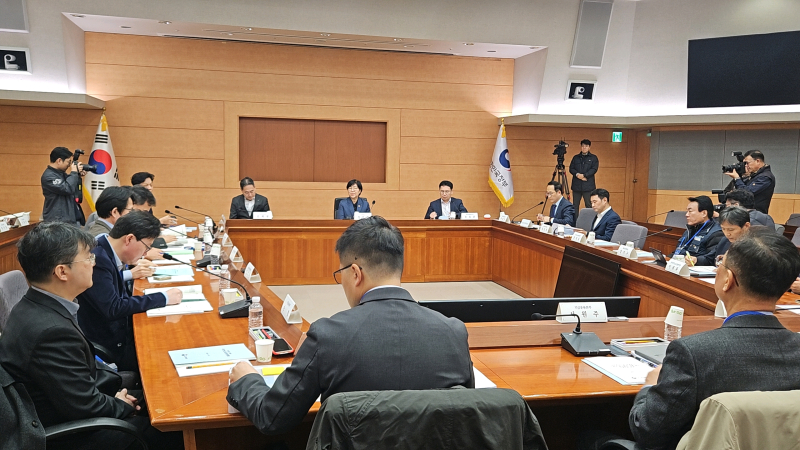 정은경 복지부 장관 "환율 불안, 국민연금 기금운용에 부담"