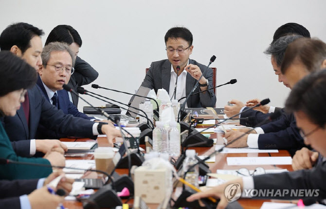 與예결위원 "野 민생 포기, 미래 투자 포기, AI도 포기"