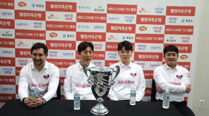 "9연패 최하위서 우승 대반전' 크라운해태..."소통과 팀워크가 해답"
