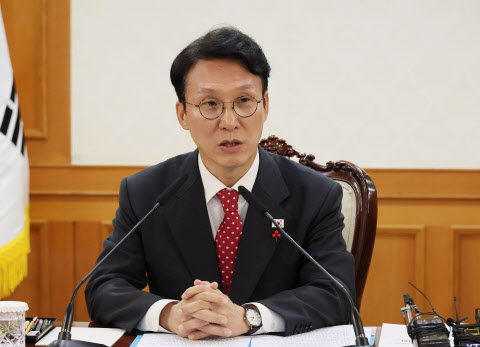 金총리 "아동수당 지급연령 13세 미만 확대"