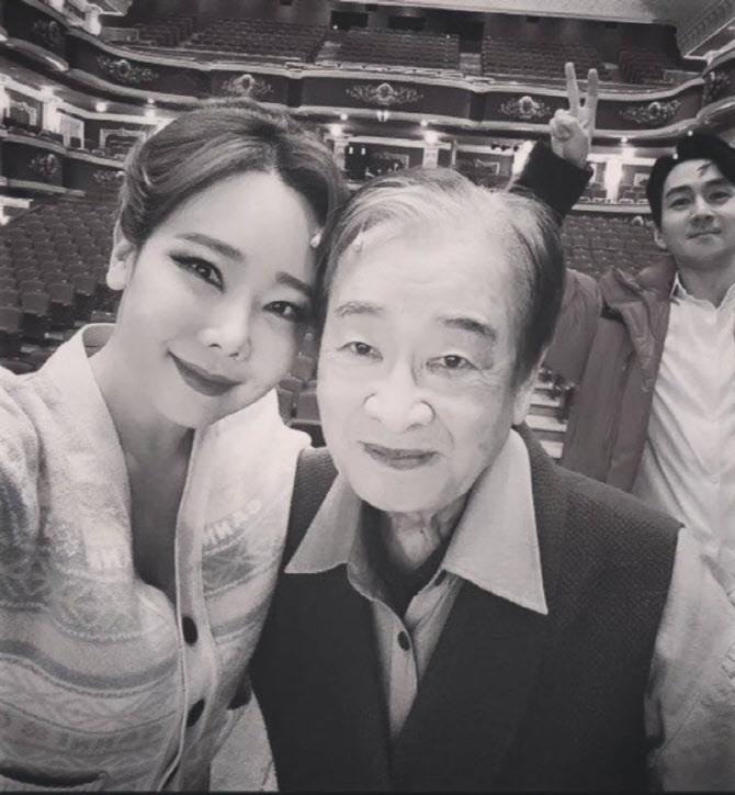 소유진 "故 이순재, 진정한 어른이자 존경하는 스승님…마음 깊이 애도"