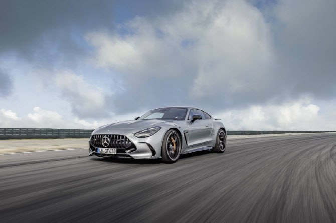 816마력·제로백 2.8초…`AMG GT 63 S E 퍼포먼스` 한국 상륙