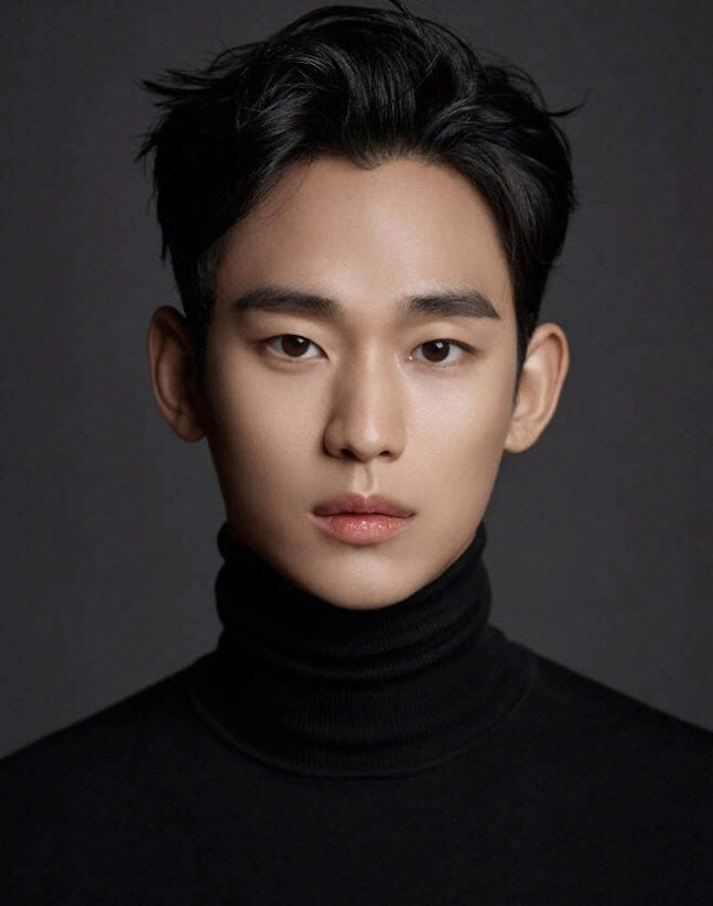 김수현 소속사 대표, 1년 만에 퇴사…"금융권 출신 새 대표 선임"
