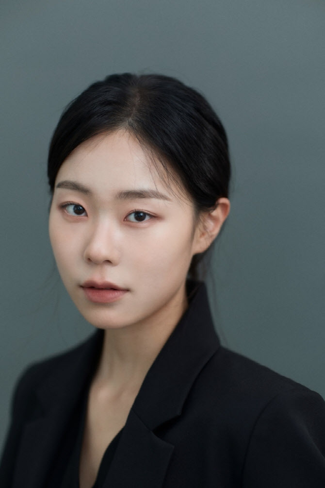 이경채, 김재중 소속사 한솥밥…'모범택시3' 출연 겹경사