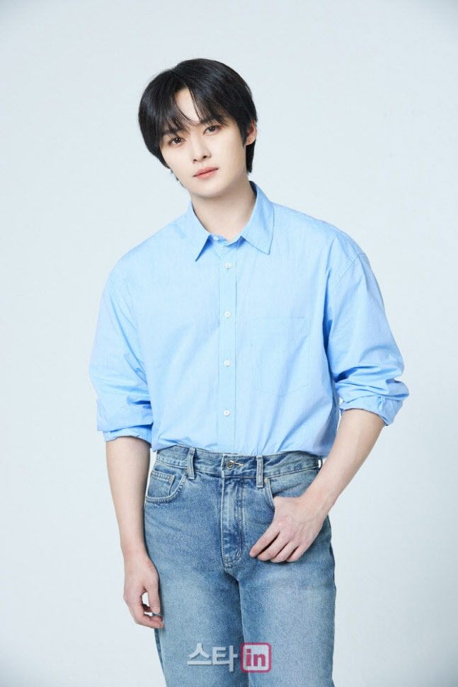스키즈 멤버 리노, 홍콩 '마마 어워즈' 무대서 발목 부상