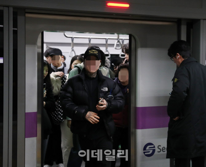 [포토] 서울 지하철 준법운행중