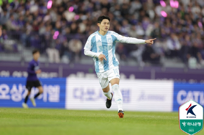 'MVP 후보' 이동경 "직접 부딪친 감독·주장에서 표 나오지 않을까"