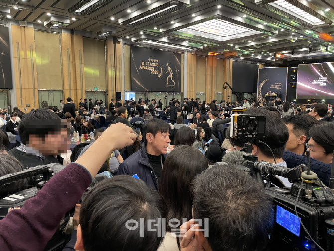 신태용 "폭행했다면 감독 안 할 것... 표현 과했던 건 사과"