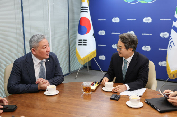 지방자치 새 역사 쓴 김동연, 다보스포럼 3년 연속 초청