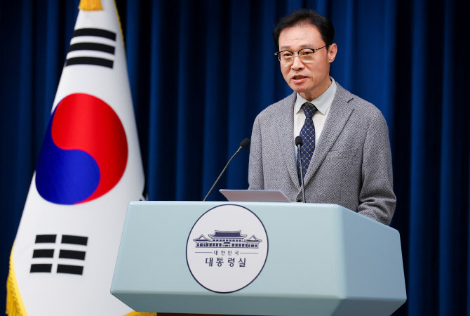 李대통령, 12·3 비상 계엄 1주년 특별 담화…국민통합 메시지 강조할 듯