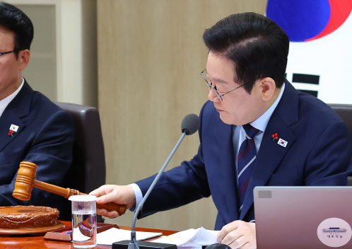 李대통령, 정교분리 강조…"해산 명령도 가능해야"