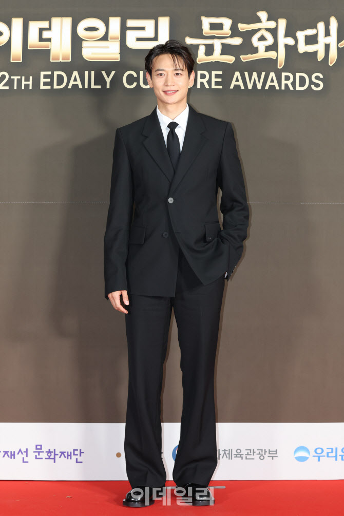 [포토]민호, 한파 잊게하는 불꽃남자