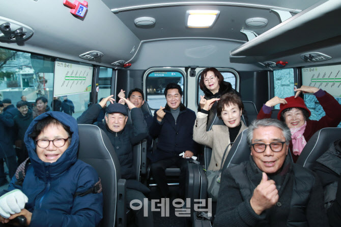 [포토] 관악구, '강감찬 버스' 시승식