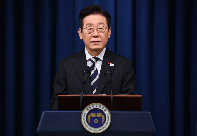 李대통령 “내란전담재판부 국회가 잘 판단해서 결정할 것으로 믿어”