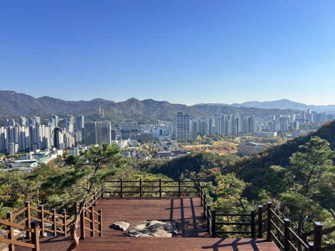 관악산에서 만나는 과천시 스카이라인 '해누리 전망대' 개장