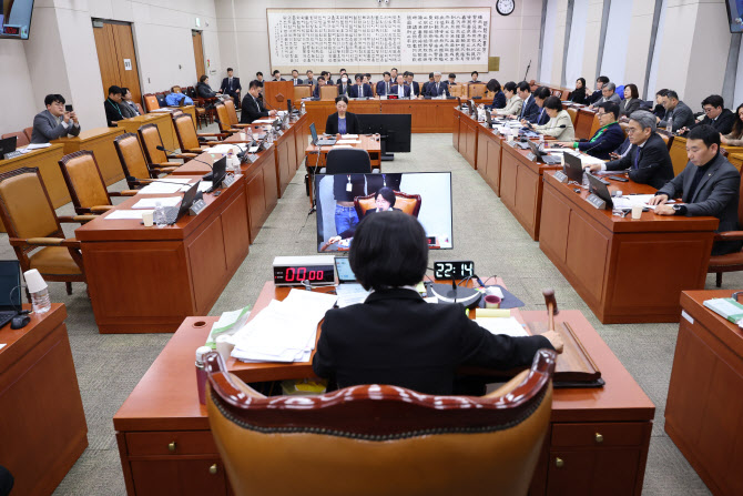 간첩법 개정안, 법사위 통과…적용 범위 ‘적국’→‘외국’ 확대