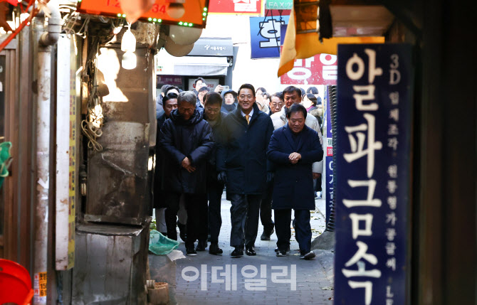 [포토] 오세훈 시장, 세운상가 방문
