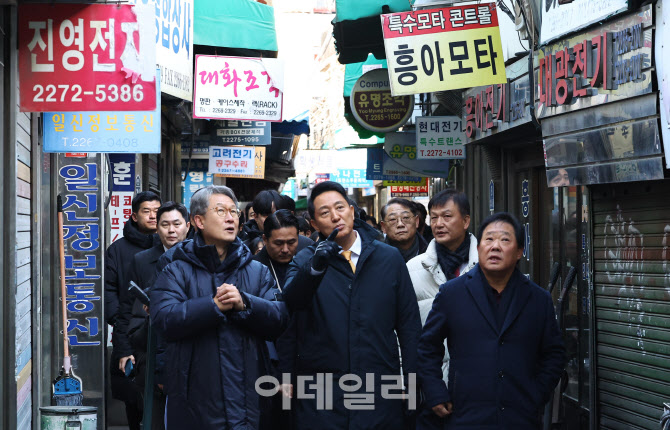 [포토] 세운상가 둘러보는 오세훈 시장