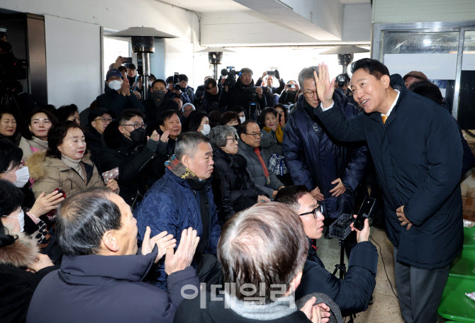 [포토] 세운상가 주민간담회하는 오세훈 서울시장