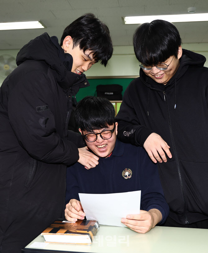 [포토] 수능 만점 광남고 왕정건 학생