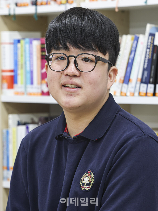 [포토] 수능 만점받은 왕정건 학생