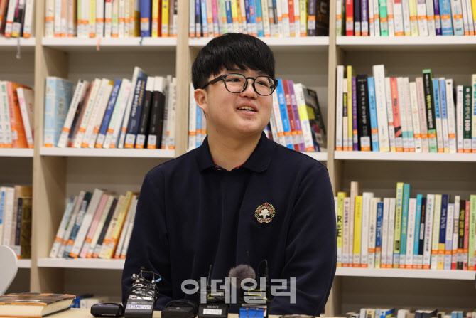 [포토] 수능시험 만점받은 광남고 왕정건 학생