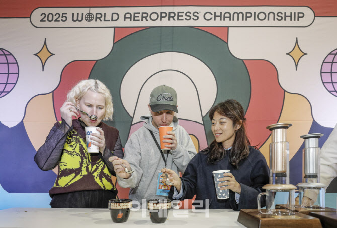 [포토]2025 월드 에어로프레스 , '에어로프레스가 만든 글로벌 커피 축제'