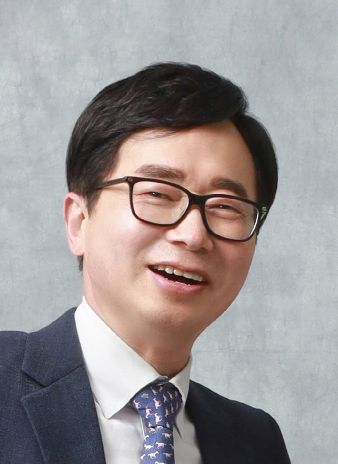 [기고] 손정의가 던진 질문: 한국은 왜 아직 AI 데이터센터 국가전략이 없나