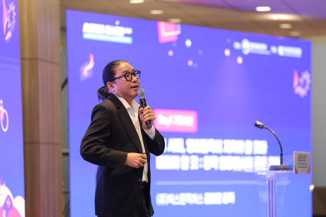 "AI는 콘텐츠 창작자의 필수 요소…철학·개성·완성도 더 고민해야"