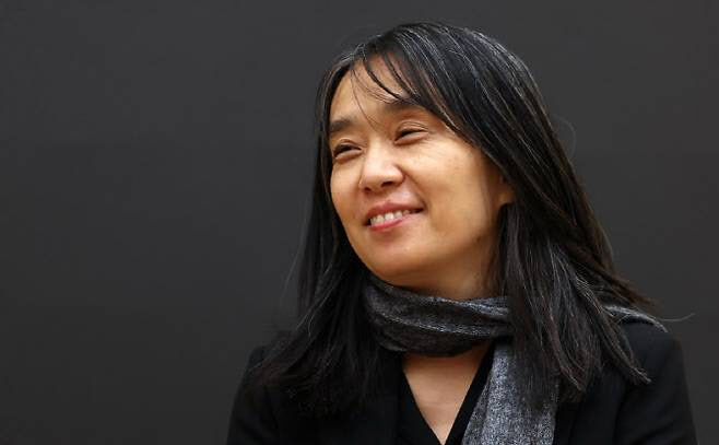 한강 “문학은 우리를 연결하는 힘”… 모교에 메시지 전해