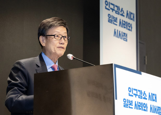 윤진식 무협 회장 "우즈벡과 건설·제조·IT 등 협력 기회 만들 것"