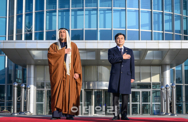 안규백 장관, UAE 국방장관과 회담…'방산협력' 논의