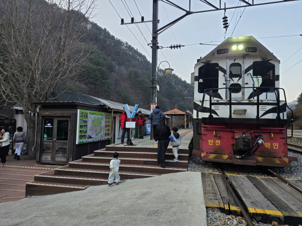 산림문화체험과 관광열차의 콜라보 '대성공'