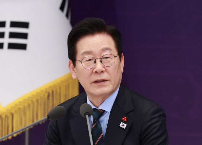 李대통령, 오늘부터 부처 업무보고…TV 생중계로 진행