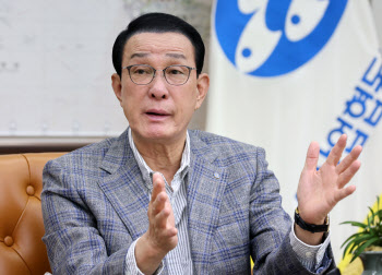 "해상풍력발전법 하위법엔 어업인 이익 구체적 명시해야"