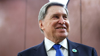 러, 돈바스 영유권 못박고 압박…“우크라 철수해야 휴전”