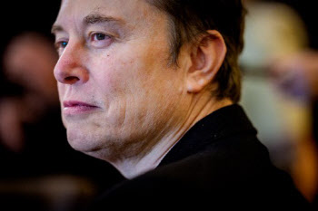 스페이스X, 기업가치 8천억달러 평가…내년 IPO 추진 공식화