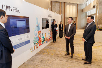 신동빈 롯데 회장, 디자인전략회의 참석…‘브랜드 연속성’ 논의