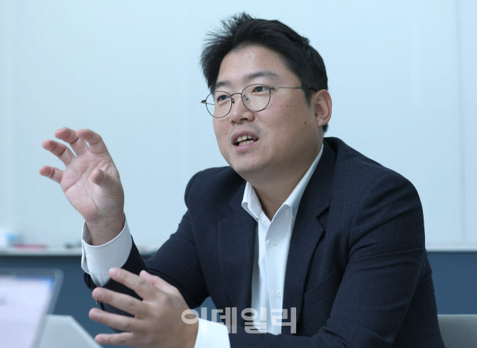 로봇에 퇴직연금 맡기니 수익률 ‘쑥’…“한도 늘려 활성화해야”