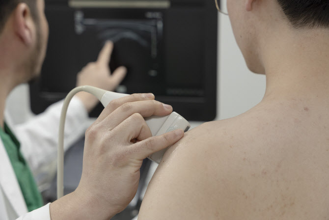 연세사랑병원, ‘회전근개건병증’에 'PRP'주사치료 신의료기술 신청