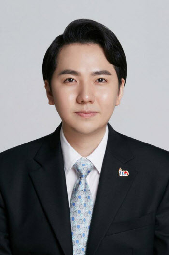 팝페라 임형주, 용산문화재단 초대 이사장 내정