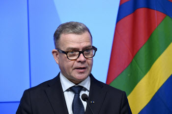 핀란드 총리 “러, 종전후 유럽 동부로 軍병력 재배치할 것”